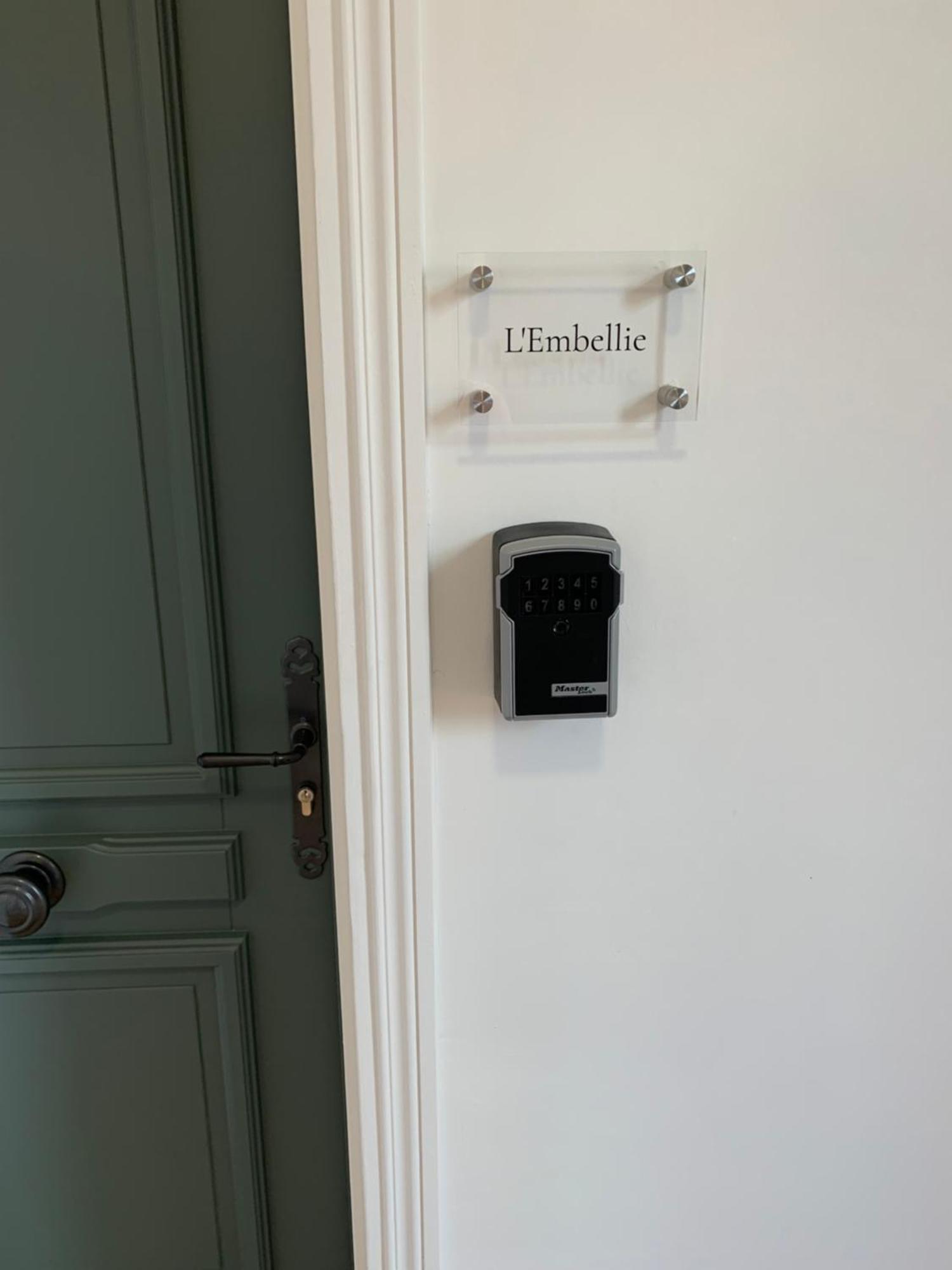 LuisantLe Carre Courtois公寓 外观 照片